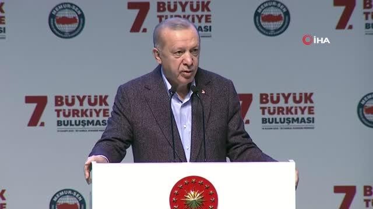 Son dakika haberi... Cumhurbaşkanı Recep Tayyip Erdoğan: "Kemal Kılıçdaroğlu memurların hepsini tehdit ediyor. Benim memur kardeşlerim bunlara pabuç bırakmaz."