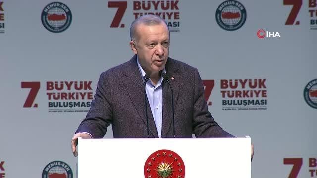 Son dakika haberi... Cumhurbaşkanı Recep Tayyip Erdoğan: Kemal Kılıçdaroğlu memurların hepsini tehdit ediyor. Benim memur kardeşlerim bunlara pabuç bırakmaz.
