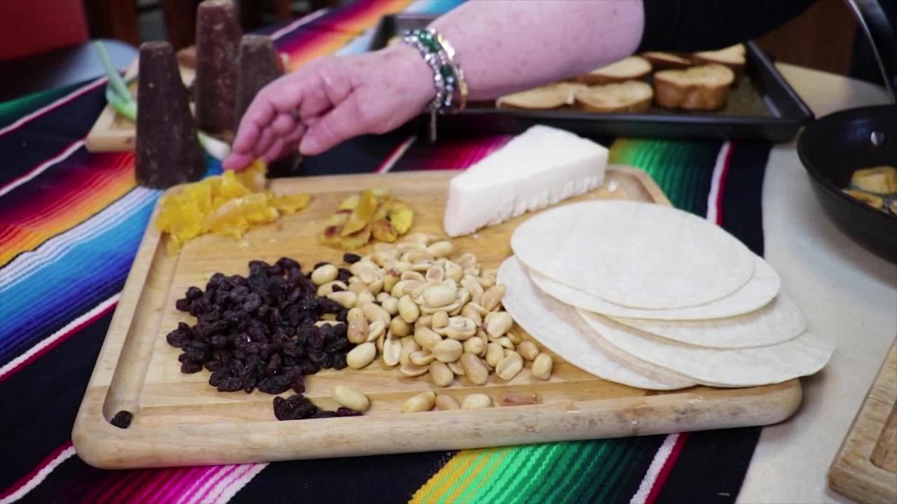 Nuestros sabores: capirotada