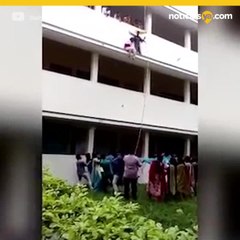 Joven de la India muere al ser empujada por instuctor de un segundo piso