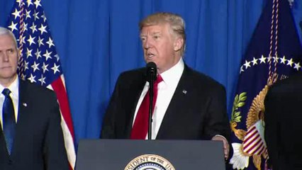 Trump ordena medidas en contra de los inmigrantes