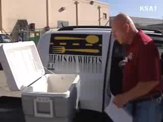 Archivo: programa de Meals on Wheels dejará de recibir financiamiento