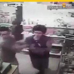 Golpea a bebe de 8 meses en una pelea