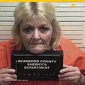 Abuela arrestada por recibir paquetes de drogas de su hijo