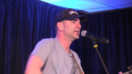 Craig Campbell - Keep Them Kisses Comin'
