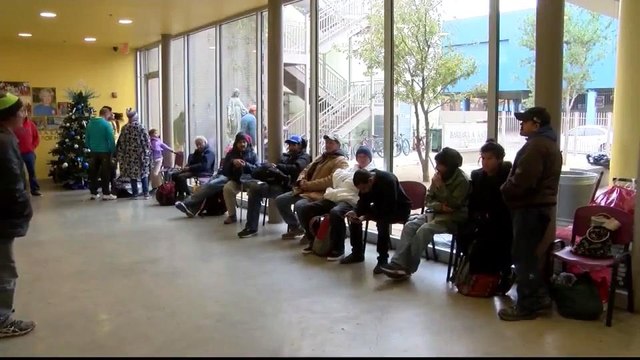 Noticias Laredo 5pm 122917 - Clip Frio en Laredo