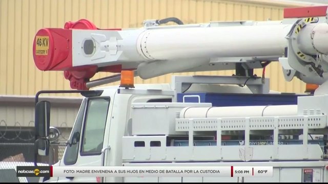 Noticias Laredo 5pm 022318 - Clip - estafa