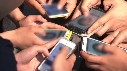 '카톡 계정 뺏기' 등 신종 학교폭력...경찰·교육청 "공동 대응" / YTN