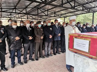 Son dakika haber... Üstün hizmet madalyalı gazi, askeri törenle son yolculuğuna uğurlandı