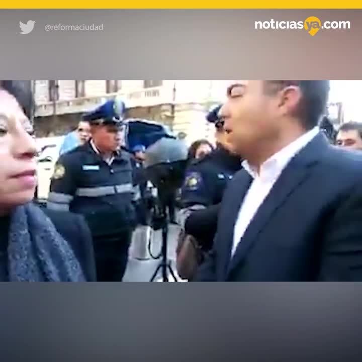 Quinceanera llorando