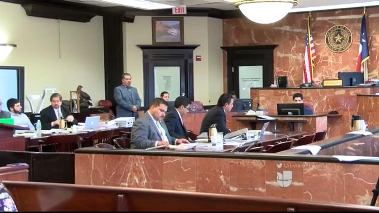 Noticias Laredo 5pm 111617 - Clip Juicio Guzman