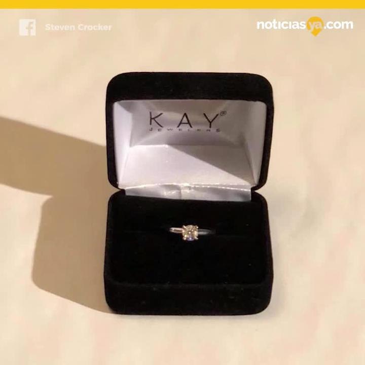 Regala anillo tras fallido compromiso