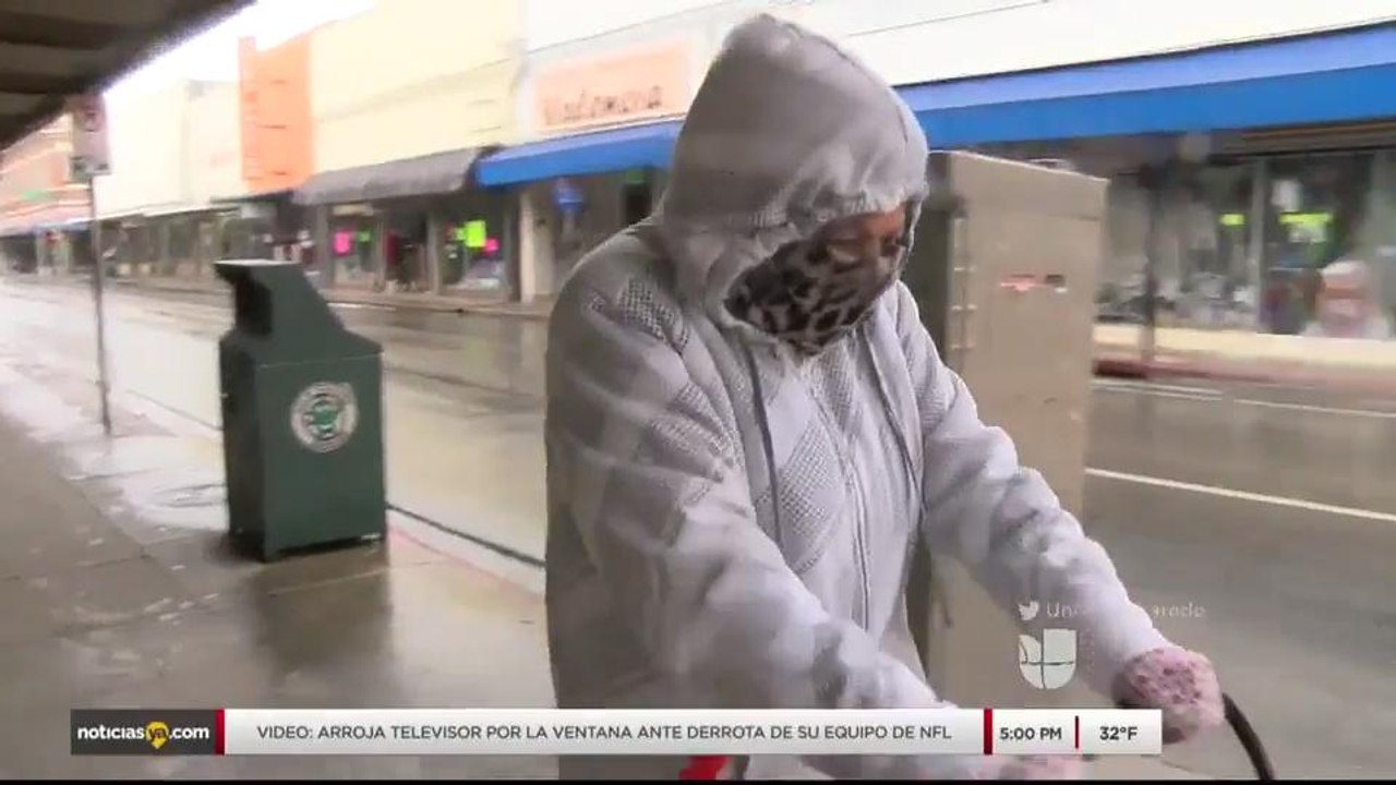 Noticias Laredo 5pm 011618 - Clip - FRIO LAREDO