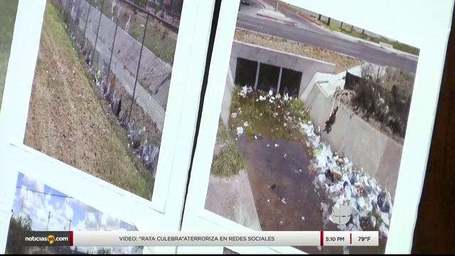 Noticias Laredo 5pm 011018 - Clip - plastic bags