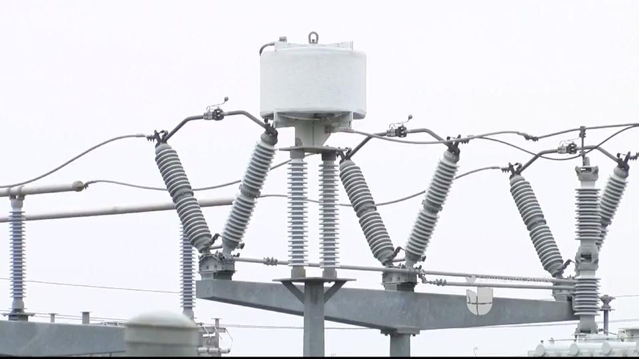 Noticias Laredo 5pm 010218 - Clip - electricidad