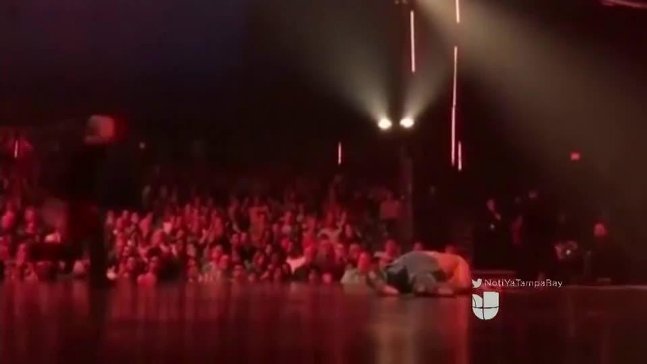 VIDEO: Acróbata muere tras atroz caída de 4 metros