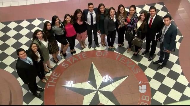Noticias Laredo 5pm 101617 - Clip - estudiantes