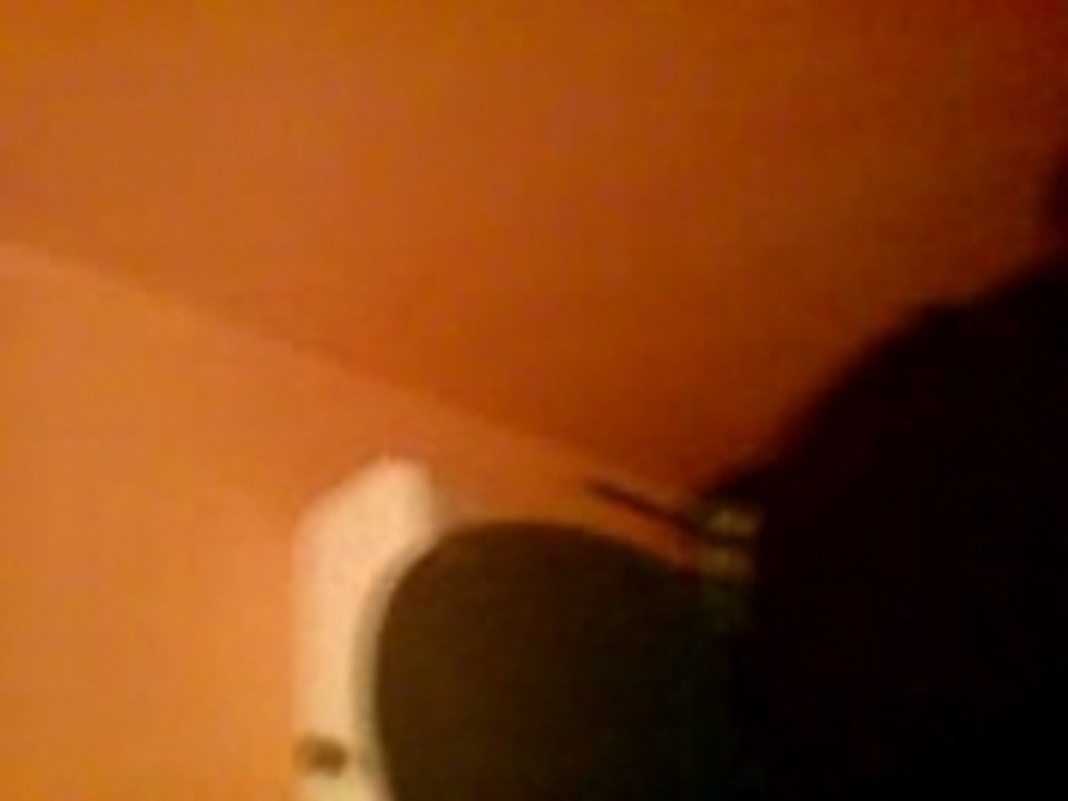 Regis bourré sur ses chiottes