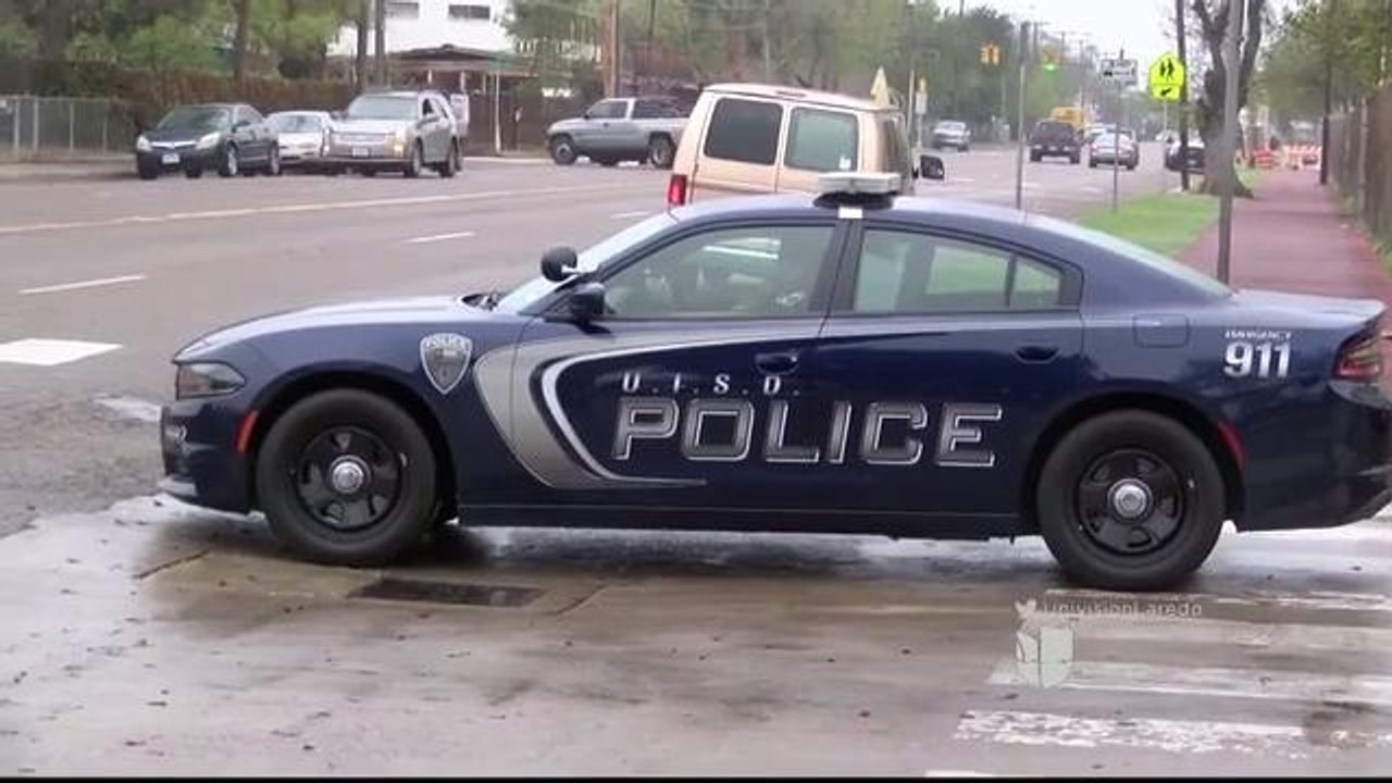 Noticias Laredo 10pm 022318 - Clip - arrestos