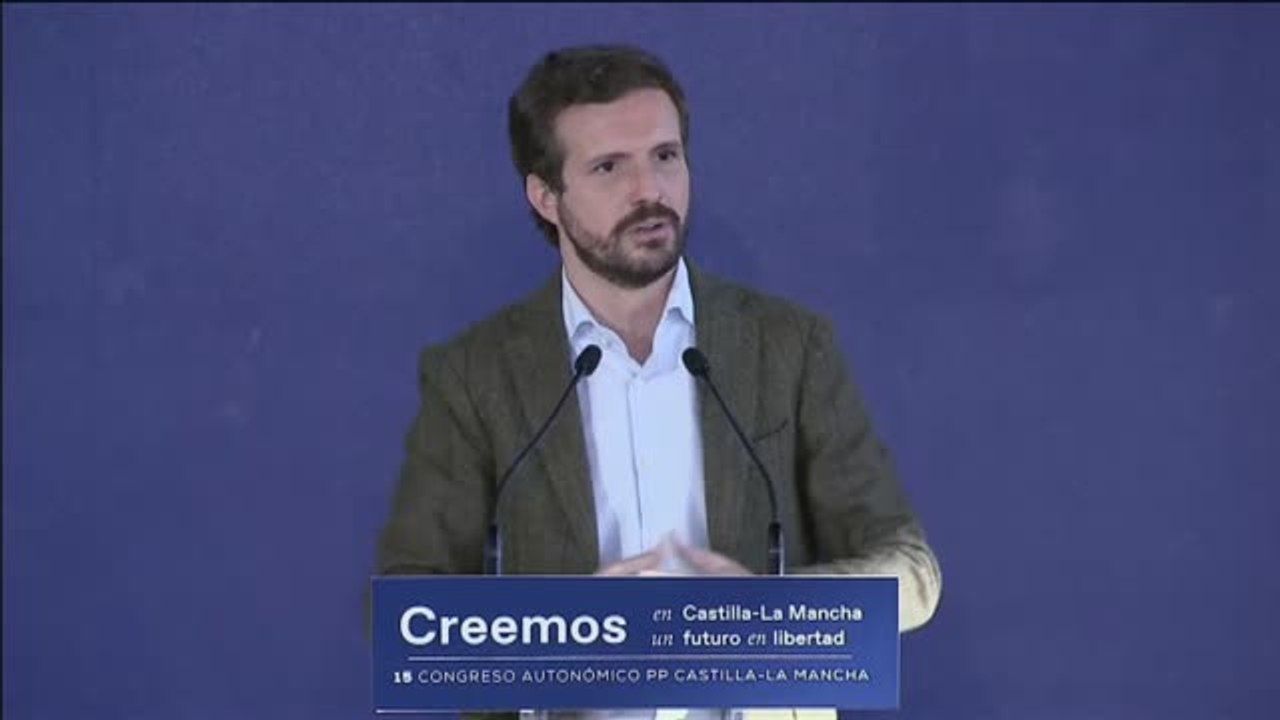 Casado califica de "aquelarre radical" el encuentro de ayer en Valencia de Díaz, Oltra, Colau y García