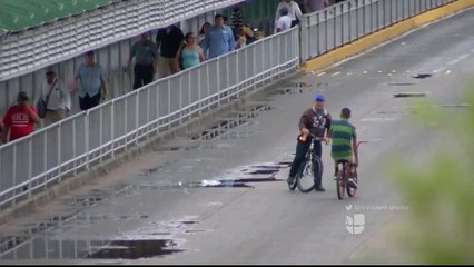 Noticias Laredo 10pm 022018 - Clip - explosivos