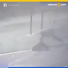 Buscan al que atacó brutalmente a mujer en parque de Colombia