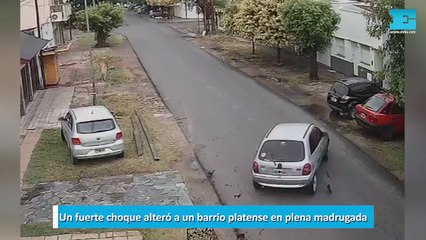 Un fuerte choque alteró a un barrio platense en plena madrugada