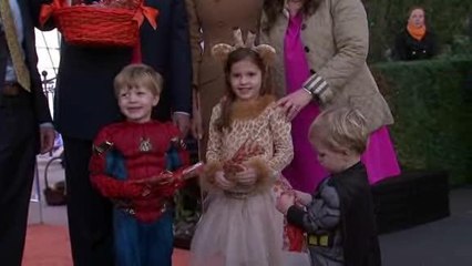 WM16x9N_PO-88MO_POTUS_ FLOTUS HOST HALLOWEEN AT THE WHTE HOUSE_CNNA-ST1-10000000044328f8_201_0W.wmv