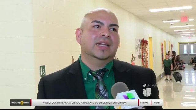 Noticias Laredo 5pm 101317 - Clip Santo Nino LISD
