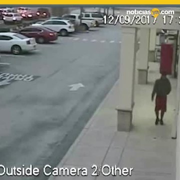 Buscan a un hombre que grab%c3%b3 a menores en un ba%c3%b1o de Palm Bay