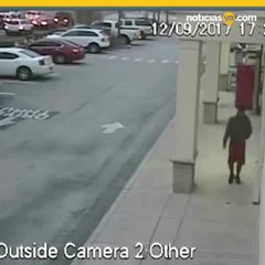 Buscan a un hombre que grab%c3%b3 a menores en un ba%c3%b1o de Palm Bay