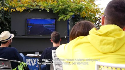 L'ultima gara di Rossi vista a Tavullia: i fan italiani e stranieri in lacrime per Valentino