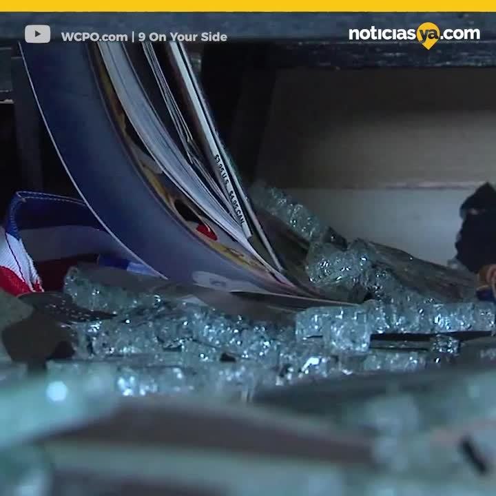 Mesas de IKEA explotan