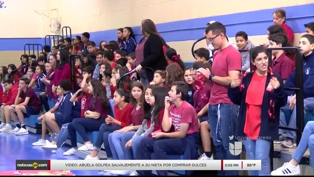 Noticias Laredo 5pm 102317 - Clip Red Ribbon