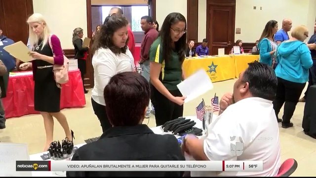 Noticias Laredo 5pm 110817 - Clip Feria Trabajo