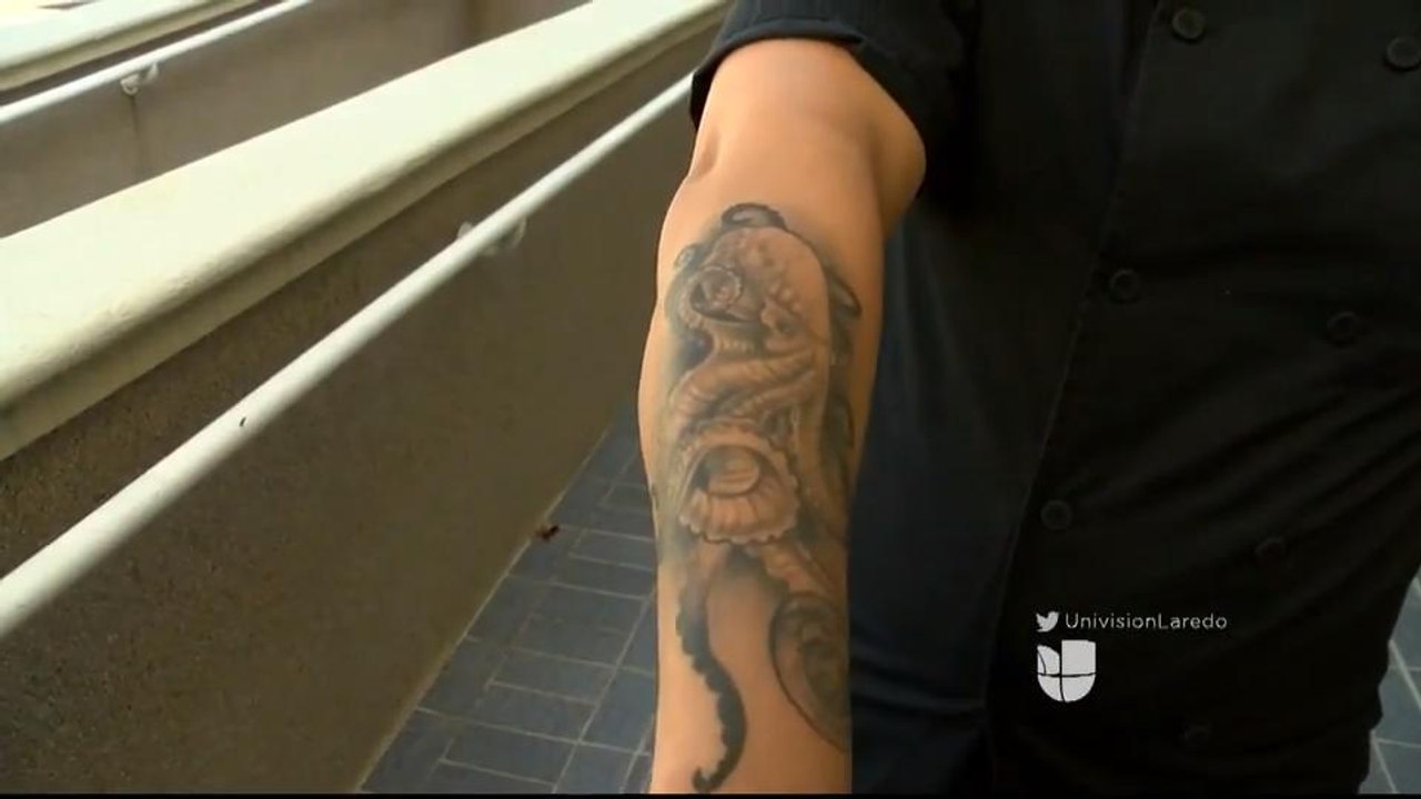 Noticias Laredo 5pm 110817 - Clip Tatuajes