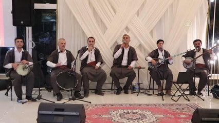 Emniyet teşkilatı mensupları ve üniversite öğrencileri "sıra gecesinde" buluştu