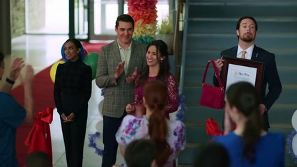 Christmas With A Prince : The Royal Baby - Trailer