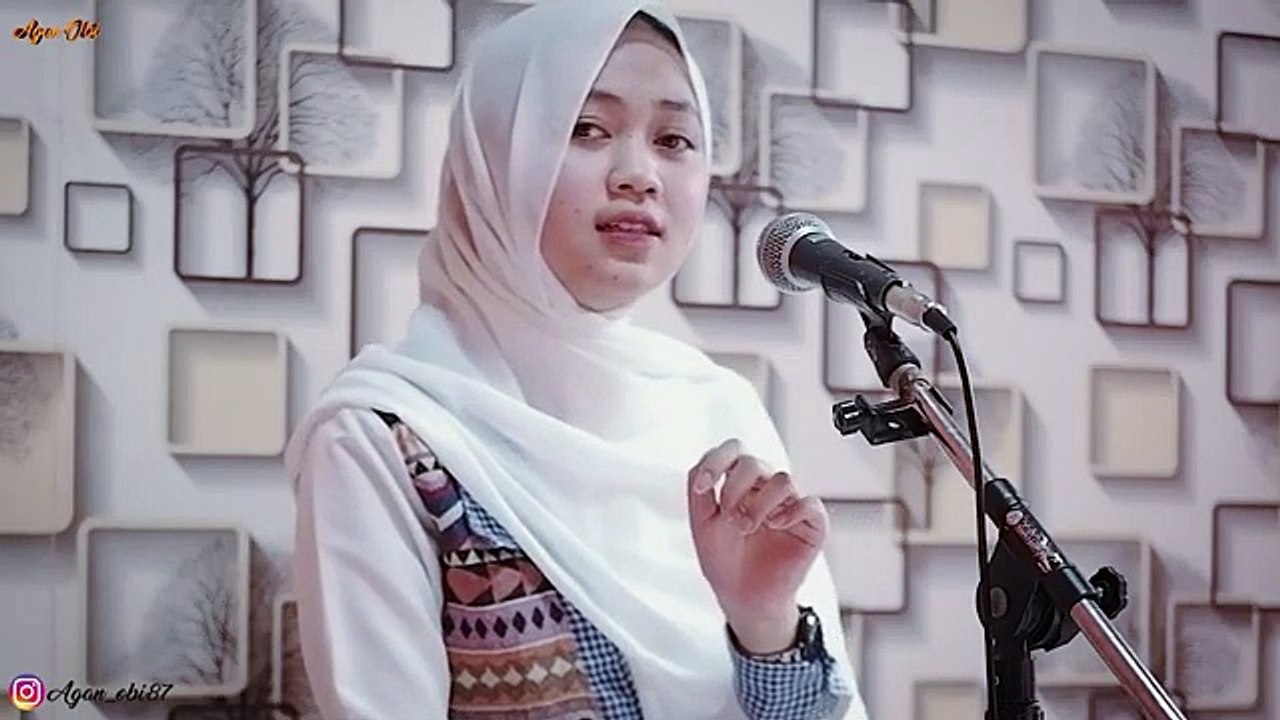 Derita H.Rhoma Irama.  versi Akustik  Cover  By. Syifaa