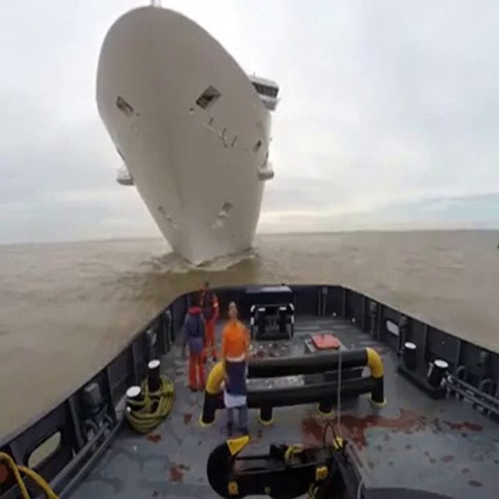 Tow The Giant Ship