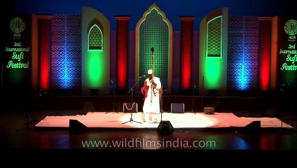 A captivating devotional performance by Sidi Goma