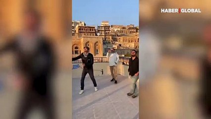 Kıvanç Tatlıtuğ, Mardin gezisinde uçurtma uçurdu