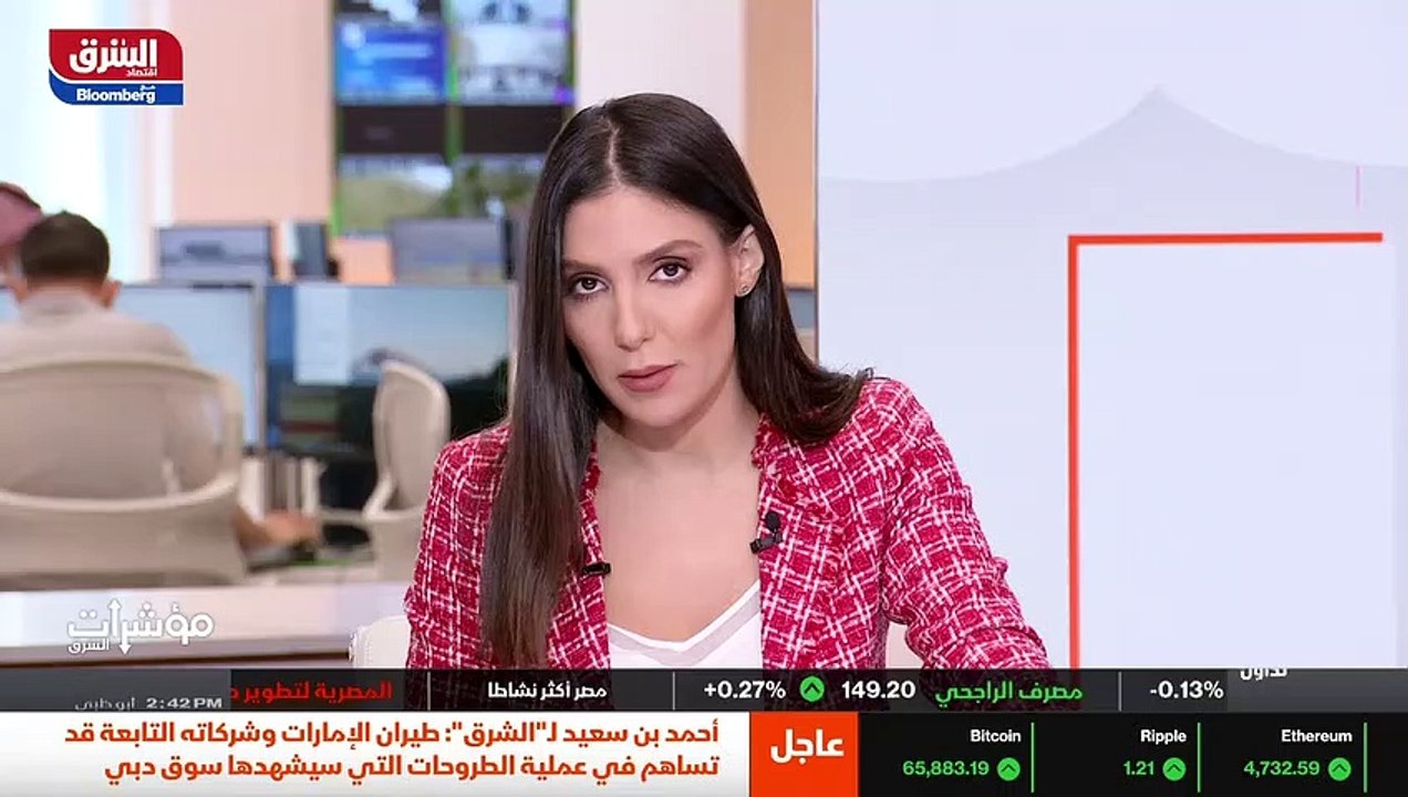 ...العمال...
