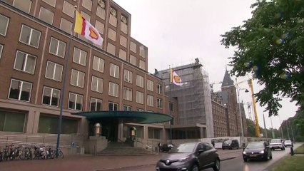 بعد تقييد انبعاثاتها الكربونية واستخدامها للوقود الأحفوري في هولندا.. شل تعلن نقل مقرها إلى بريطانيا