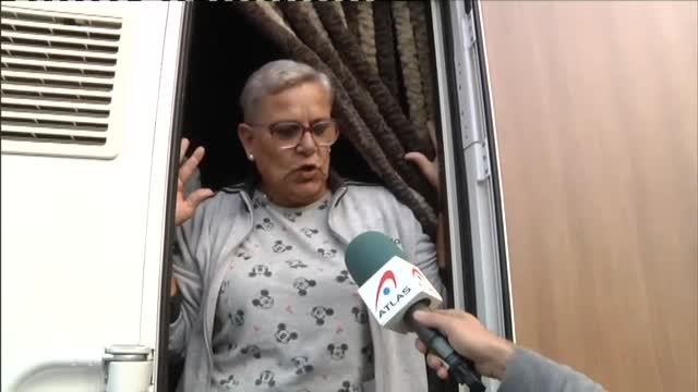 La ceniza que emite el volcán vuelve a cubrir municipios de La Palma