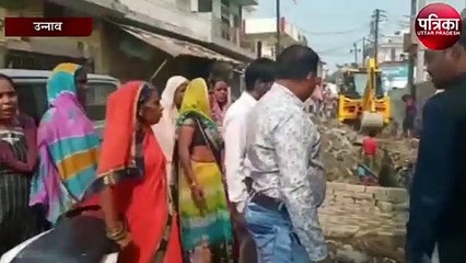 25 दिनों से बूंद-बूंद पानी के लिए तरस रहे ये लोग, जानें पूरा मामला