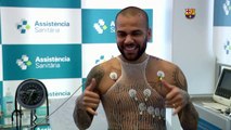 Dani Alves passes medical after Barca return
