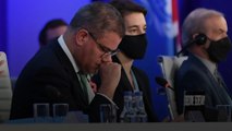 Le responsable de la COP26 en larmes durant son discours de clôture