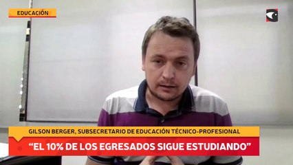 “El 10% de los egresados sigue estudiando”