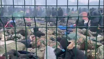 Düzensiz göçmenler Polonya sınırına dayandı